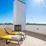 Casa Madeira - Spacious 4-bedroom With Private Pool فيلة كارفويرو