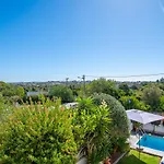 Casa Madeira - Spacious 4-bedroom With Private Pool فيلة *