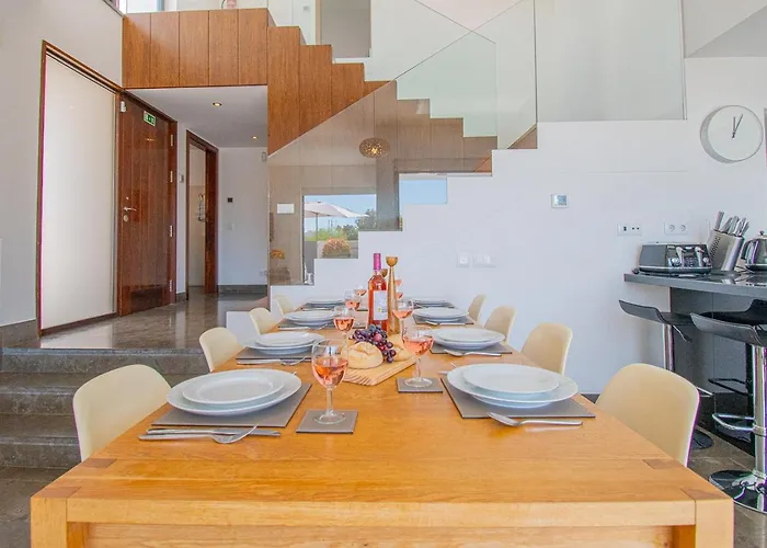 Villa Casa Madeira - Spacious 4-bedroom With Private Pool *