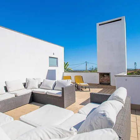 Casa Madeira - Spacious 4-bedroom With Private Pool Carvoeiro (Lagoa)