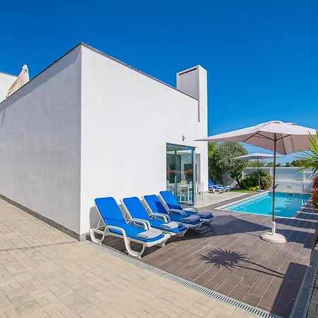 Вилла Casa Madeira - Spacious 4-bedroom With Private Pool