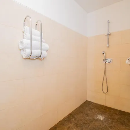 Villa Casa Madeira - Spacious 4-bedroom With Private Pool Carvoeiro (Lagoa)