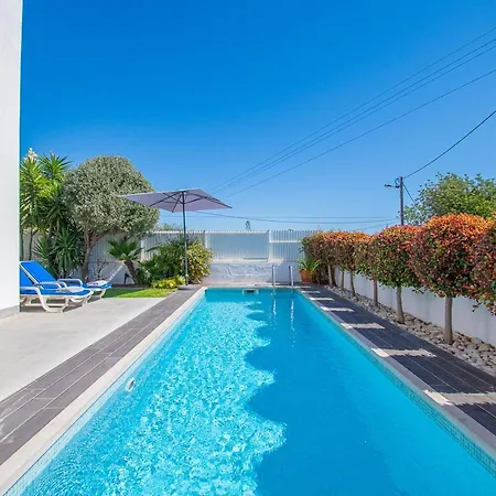 Villa Casa Madeira - Spacious 4-bedroom With Private Pool Carvoeiro (Lagoa)