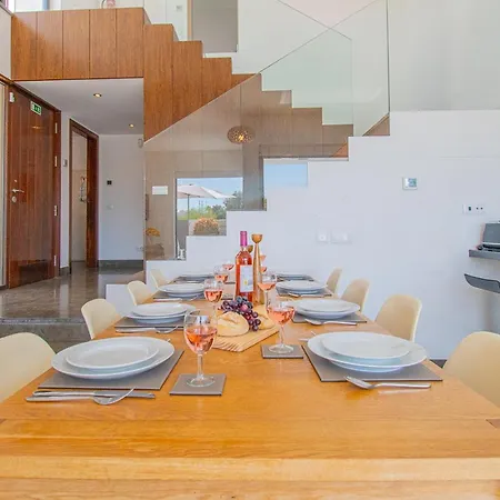 Вилла Casa Madeira - Spacious 4-bedroom With Private Pool *