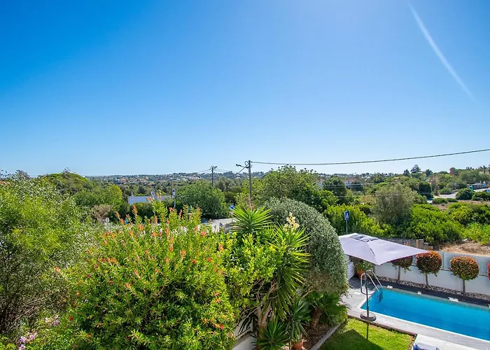 Casa Madeira - Spacious 4-bedroom With Private Pool Villa *