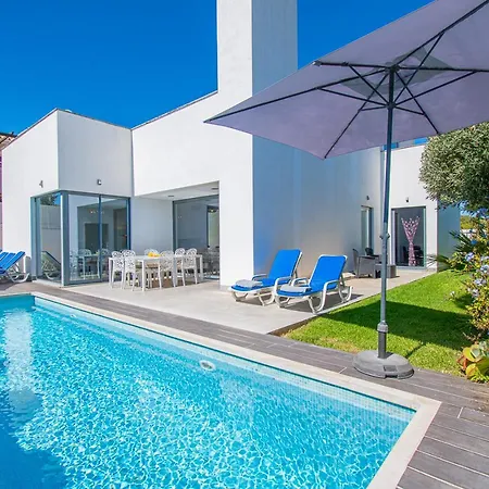 Villa Casa Madeira - Spacious 4-bedroom With Private Pool Carvoeiro (Lagoa)
