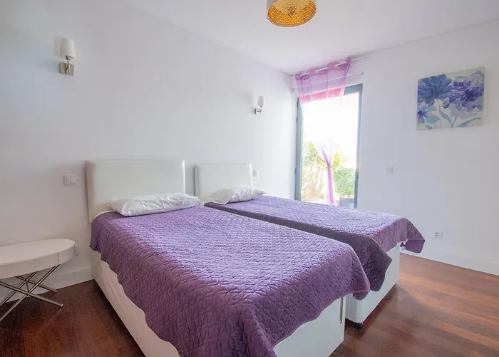 Casa Madeira - Spacious 4-bedroom With Private Pool Villa