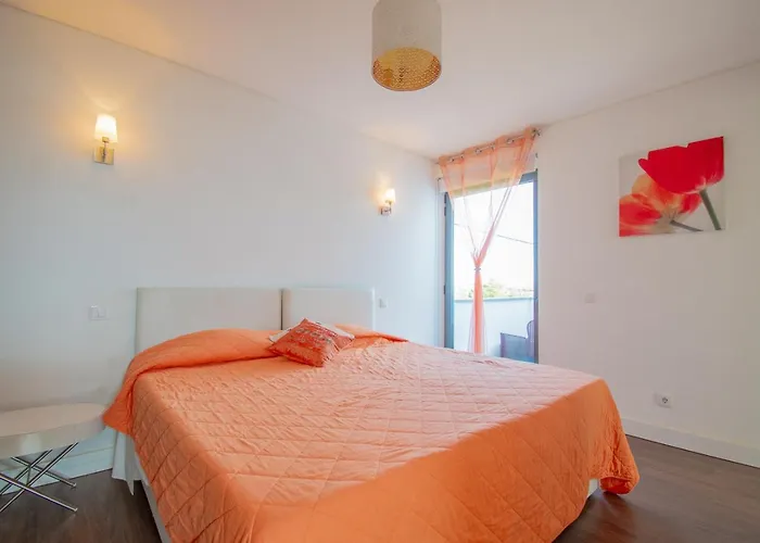 Villa Casa Madeira - Spacious 4-bedroom With Private Pool